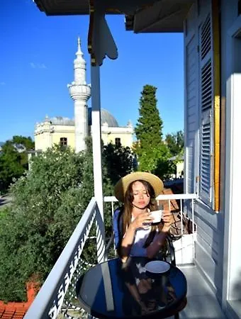 Rasimbey Koeskue فيلة *